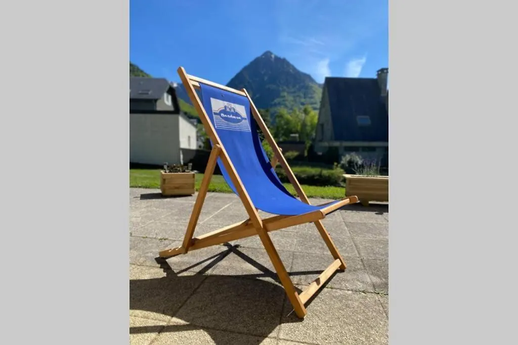 T2 Ensoleille. Terrasse Et Vaste Jardin Commun Apartment Cauterets France