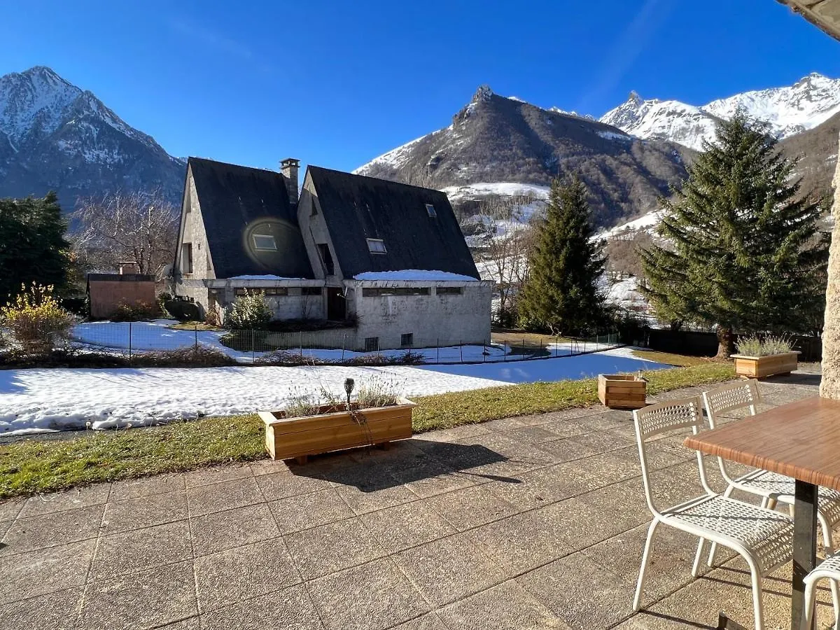 T2 Ensoleille. Terrasse Et Vaste Jardin Commun Apartment Cauterets 0*,  France
