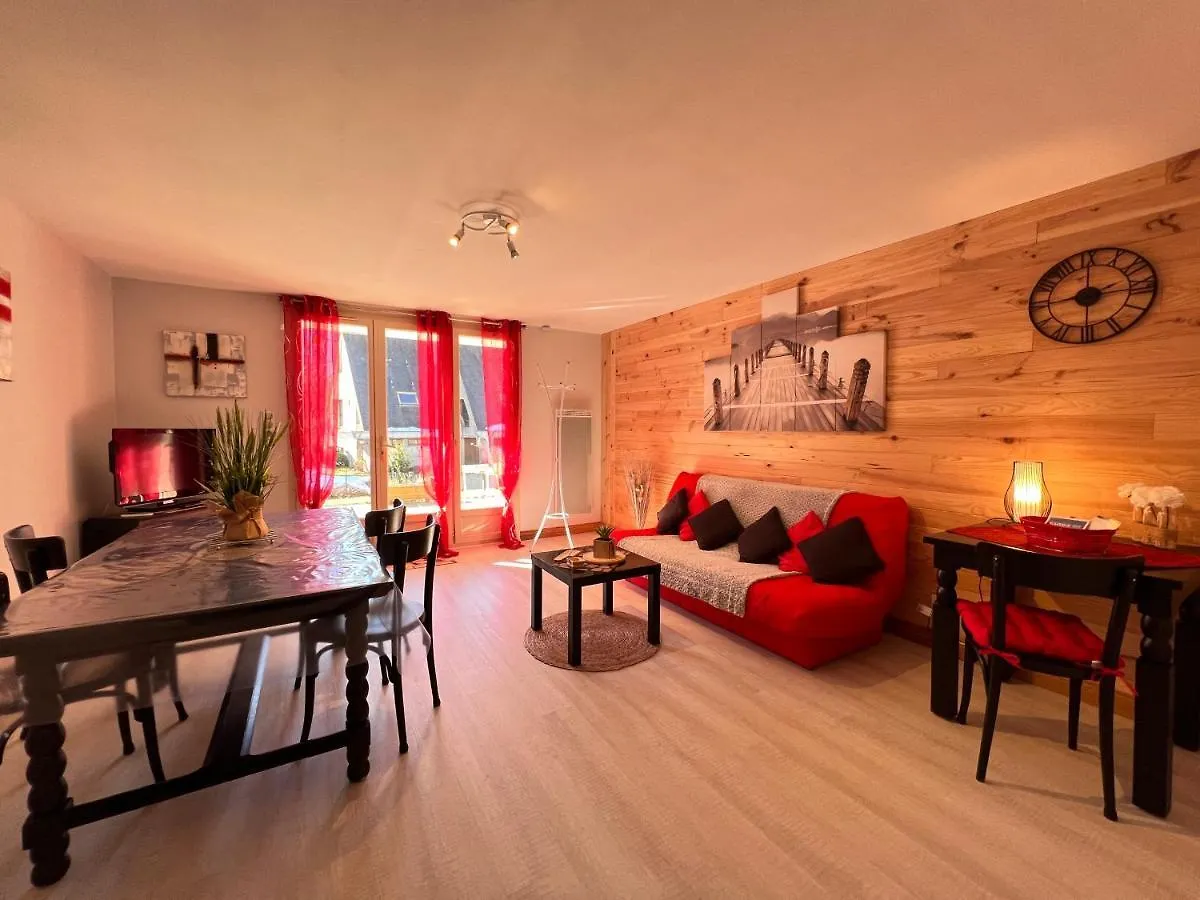 T2 Ensoleille. Terrasse Et Vaste Jardin Commun Apartment Cauterets